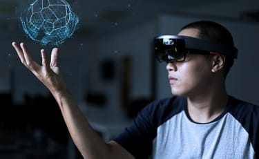 The Role of AR, VR and XR in Business Today – How Mixed Reality is Transforming Education and Training Online