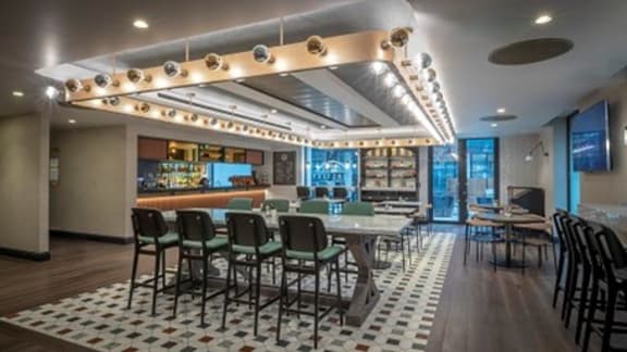 Globe Bar