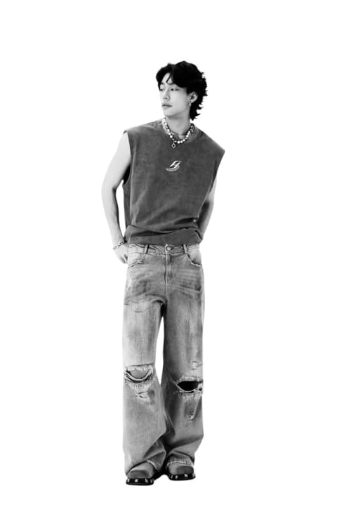 Sleeveless