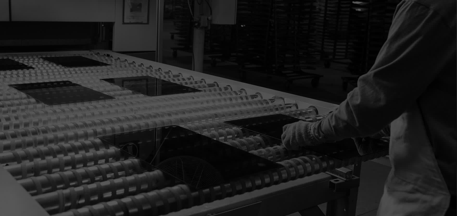 Team Member working at Lippert Window & Glass Manufacturing Plant