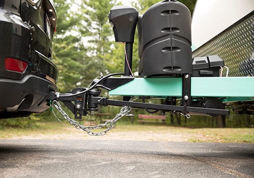 CURT TruTrack Weight Distribution Hitch on Trailer