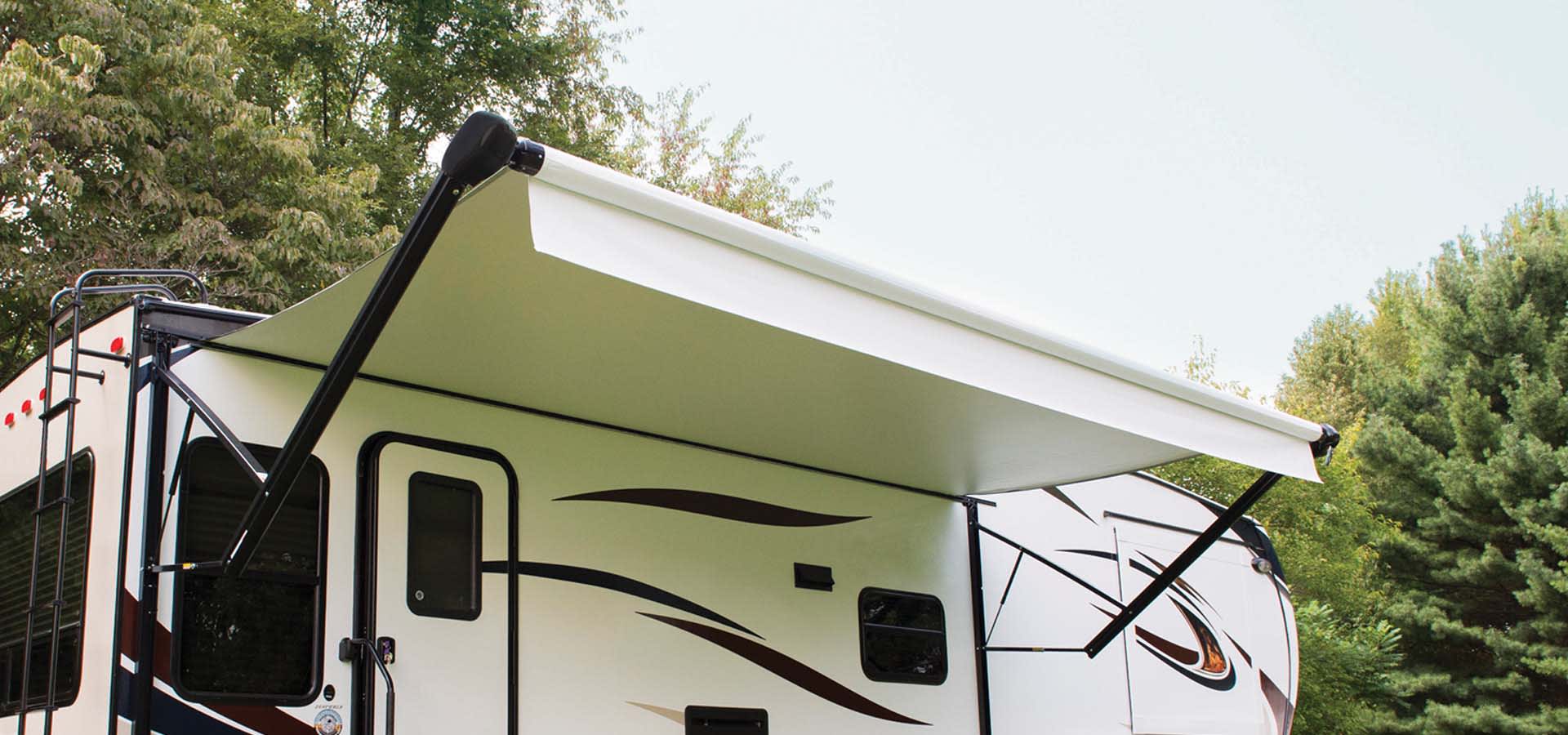 Awning solution on an RV trailer