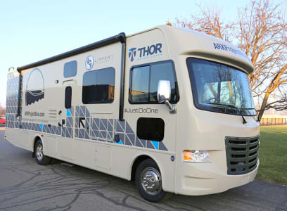 Lippert Components and Thor Motor Coach to Present New Motorhome to Ark Project Now