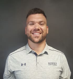Lippert Components Inc Lci Recruits Former Nfl Player Braxston Cave to Its Management Training Program