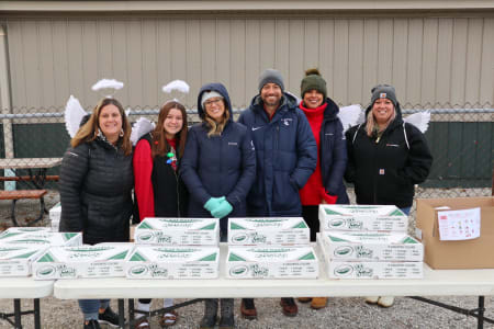 Lippert Hosts Lights of Joy Event for Team Members and Families