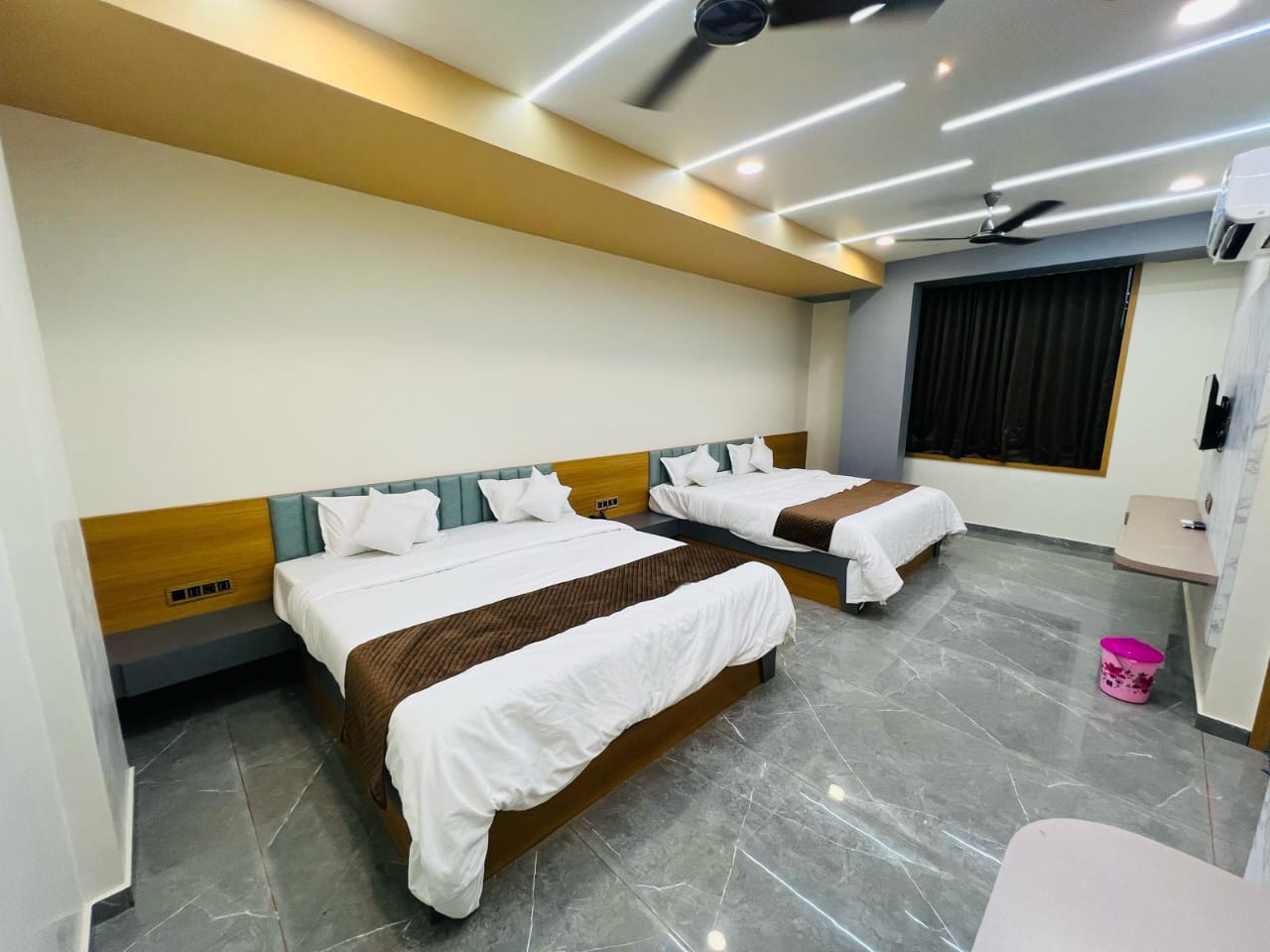 4 - BED ROOM AC