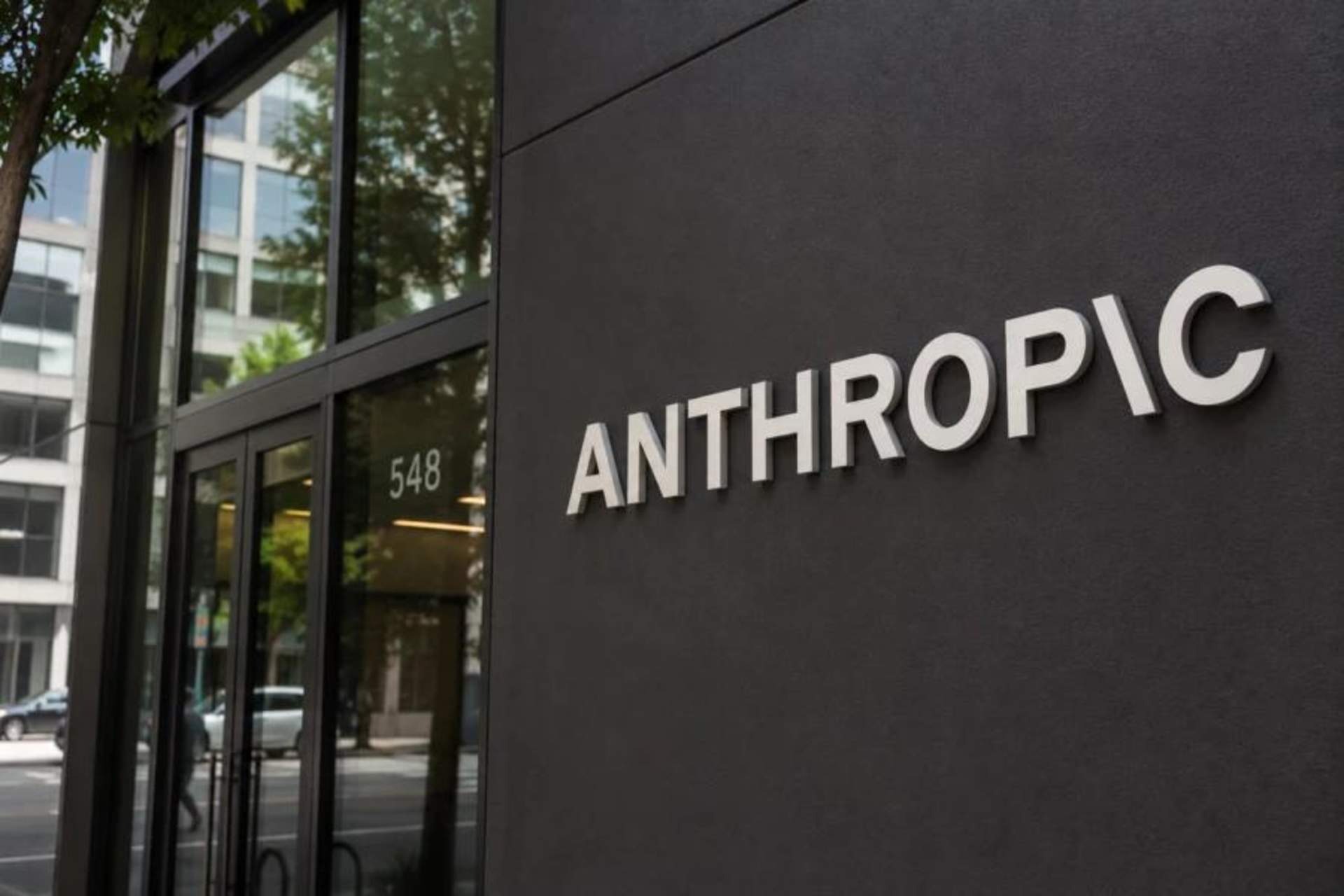Anthropic Files for IPO as AI Boom Meets Questions Over Growth, Costs and Risk