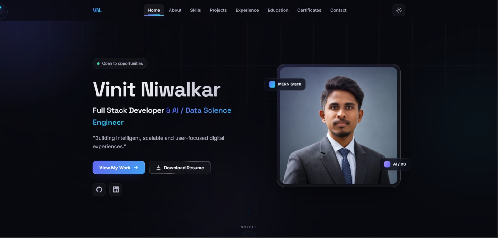 A preview of Vinit Niwalkar's personal developer portfolio featuring a modern dark theme, technical skills, and featured projects.