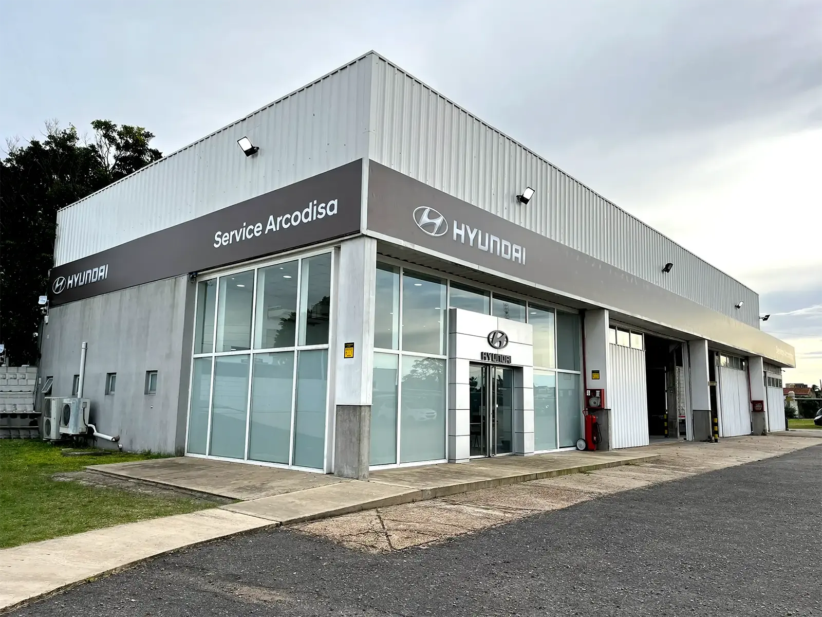 Frente del Service Arcodisa Hyundai