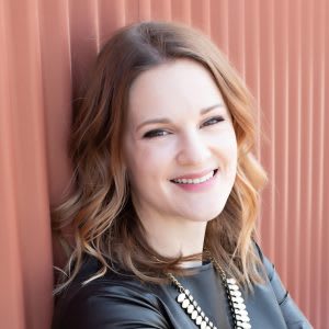 Lauren Lang-headshot – Lauren Lang