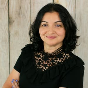 Suzanna Khatchatrian