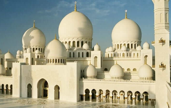 Yacht rental Abu Dhabi