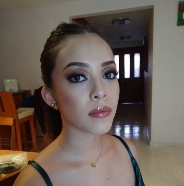 Maquillaje de noche para graduación