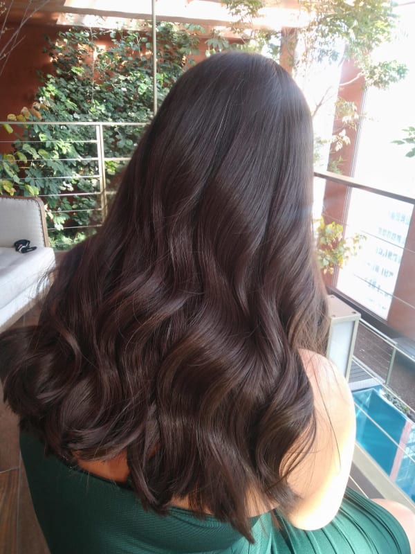 Peinado con ondas naturales en CDMX