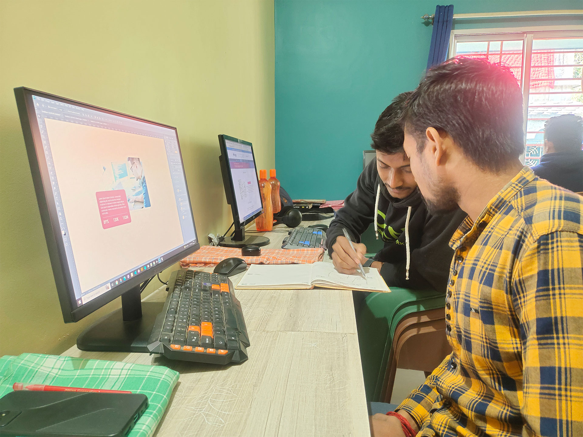 Web Design and Development Classes in our Computer Center in Habra
