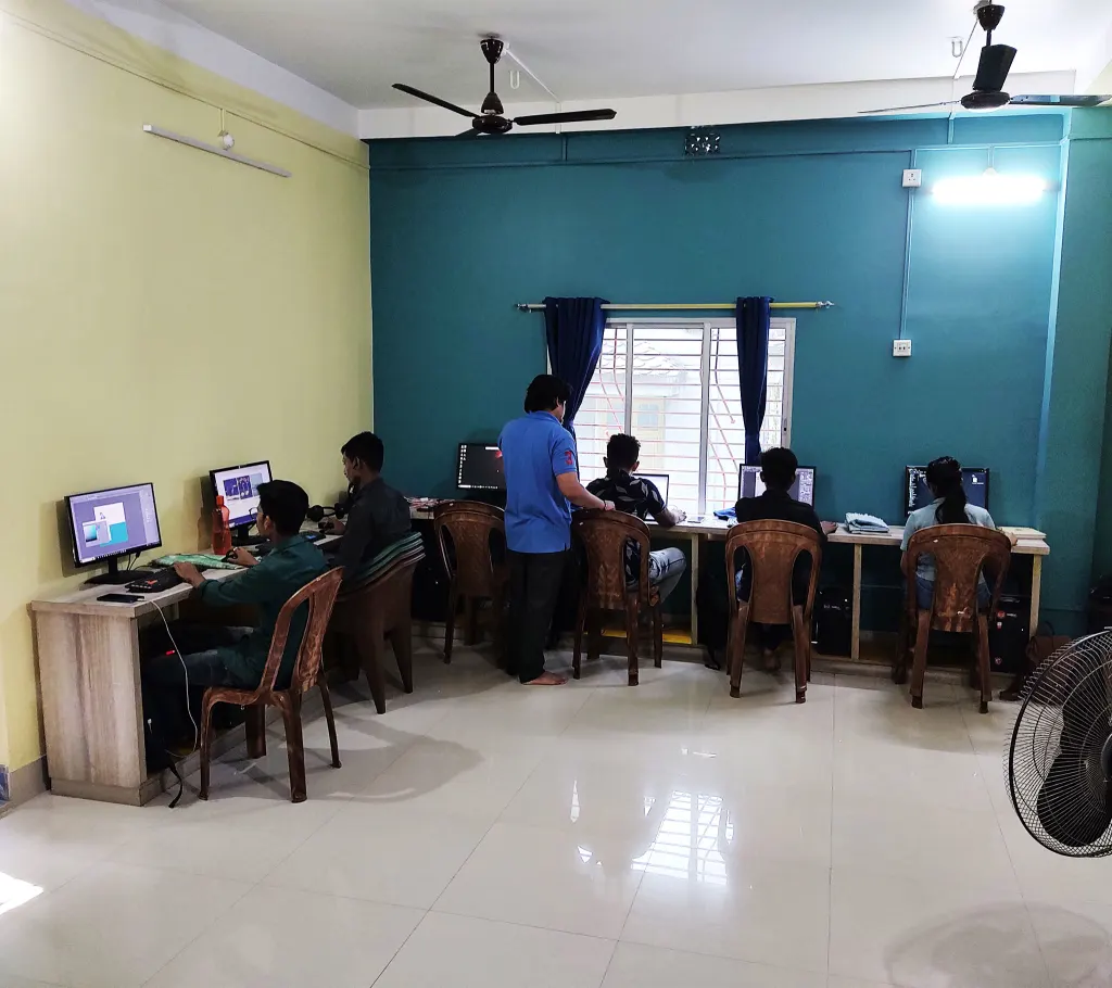 Computer course required for jobs in Habra