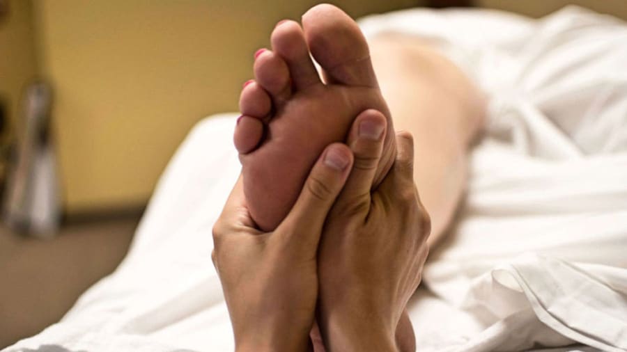 acupressure point on foot