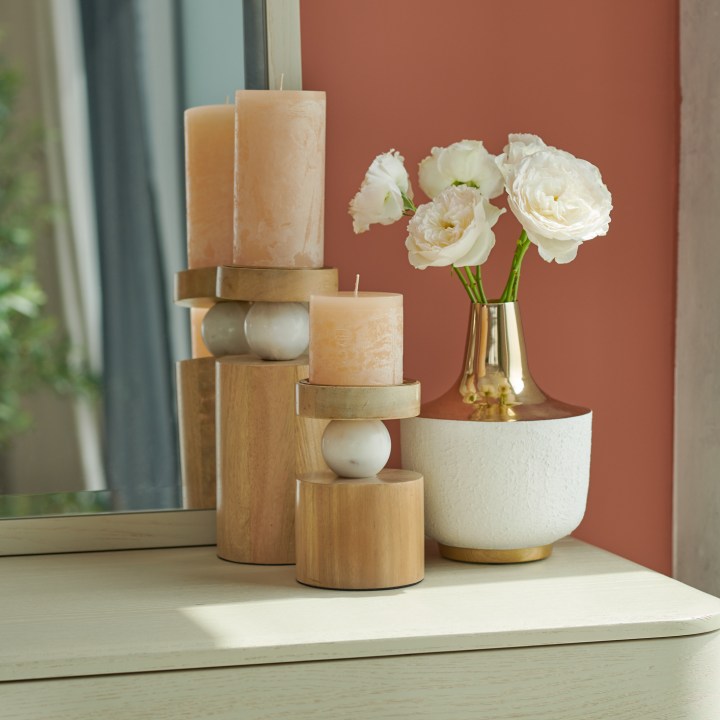 Isabella-Small-Pillar-Candle