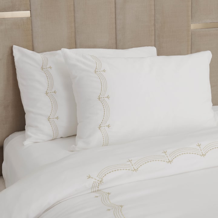 Tia-Embroidered-Duvet-Set