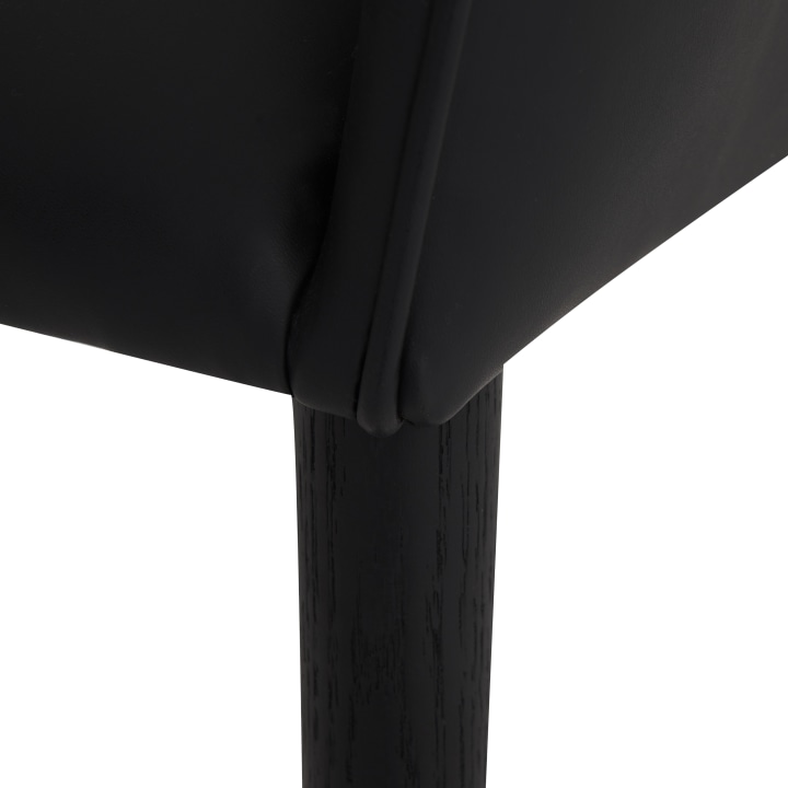 Dina-Gaming-Chair---Black-Edition