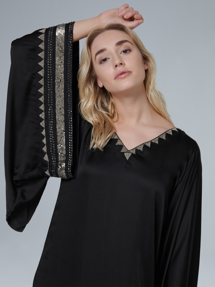 Embroidered-Kimono-Sleeve-Kaftan