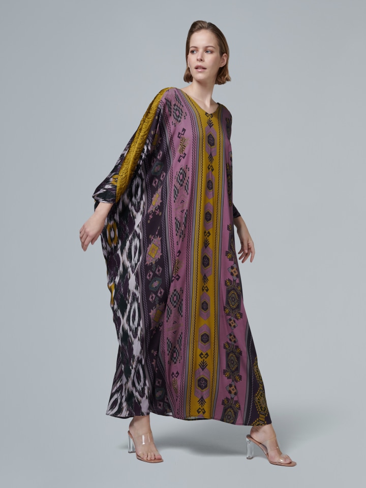 Shoulder-Frindge-Applique-Kaftan