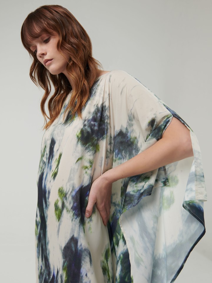 Blurred-Floral-Print-Kaftan