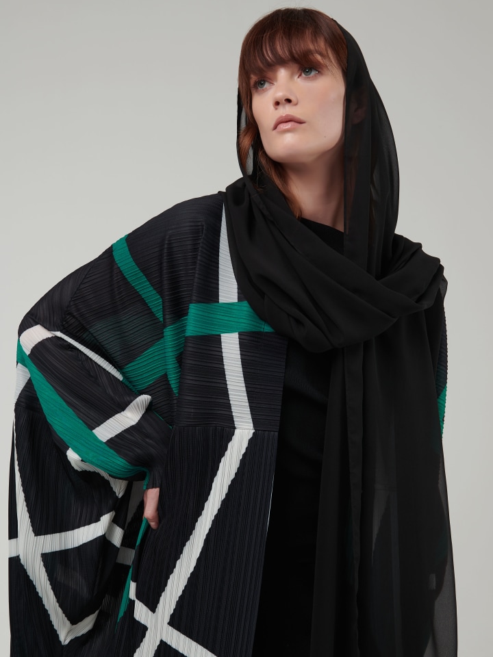 Geometric-Print-Abaya