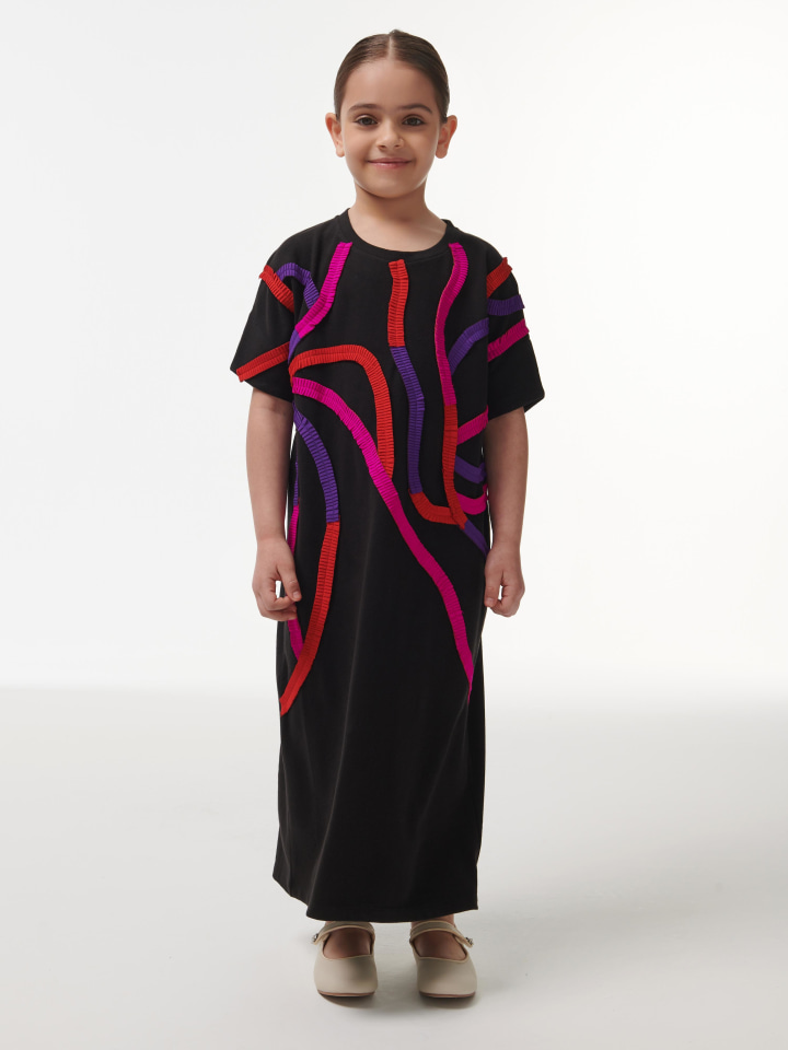 Anissa Leaf Appliqué Kaftan