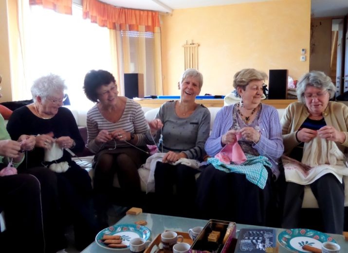 Débit de Pelotes pour Mamies Accro (chées)