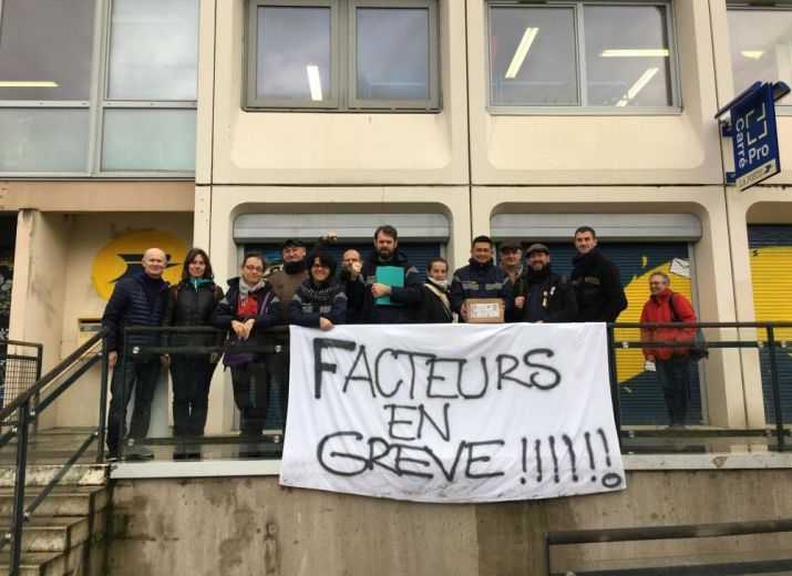 Solidarité facteurs en greve depuis le 9 janvier 2018