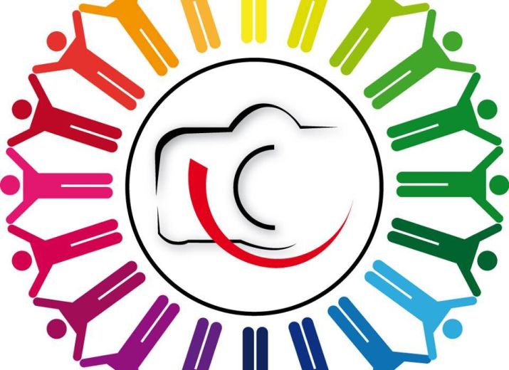 Association 1 photo contre 1 sourire