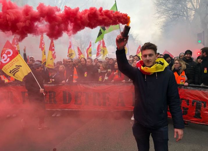 Solidarité avec les cheminots grévistes de la gare de Paris Lyon