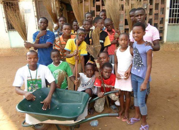 Aidons OJSP à nettoyer les rues d'Abidjan
