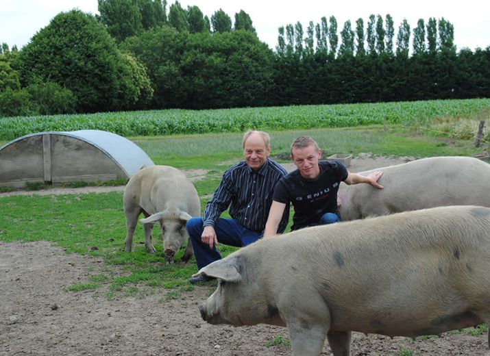 Sauver la Ferme de Marie-Annick et Eugène avec leurs Animaux bien traités