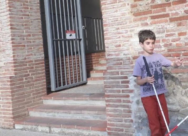 Cours d'écholocalisation, technique de locomotion, pour Killian. Clases de ecolocalización, técnica de locomoción, para Killian