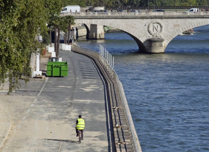 Sauvons les voies sur berges