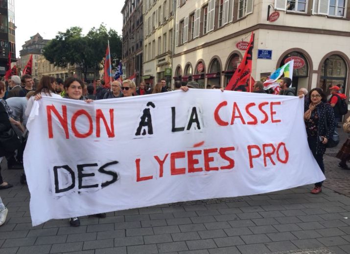 Caisse de solidarité enseignants lycée Geiler en grève