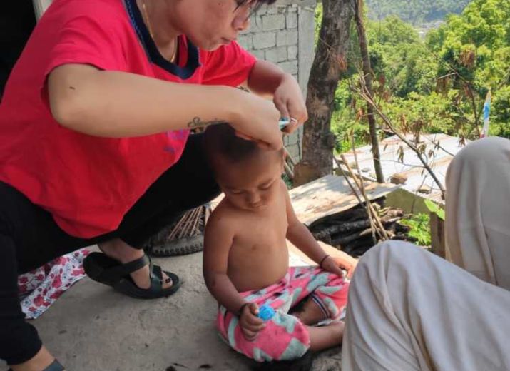Tamang helping