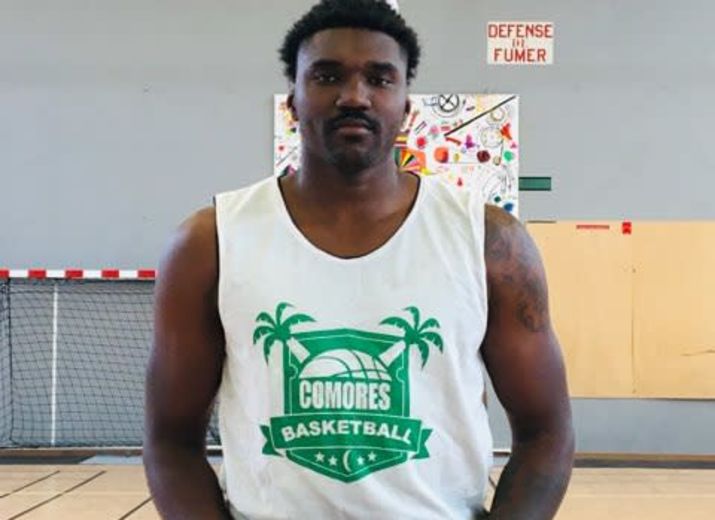 Camp basket Comores