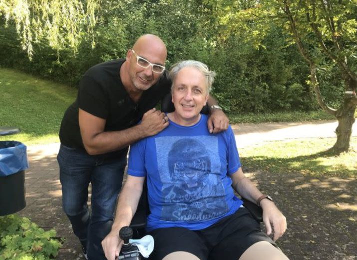Jens benötigt ein rollstuhlgerechtes Auto