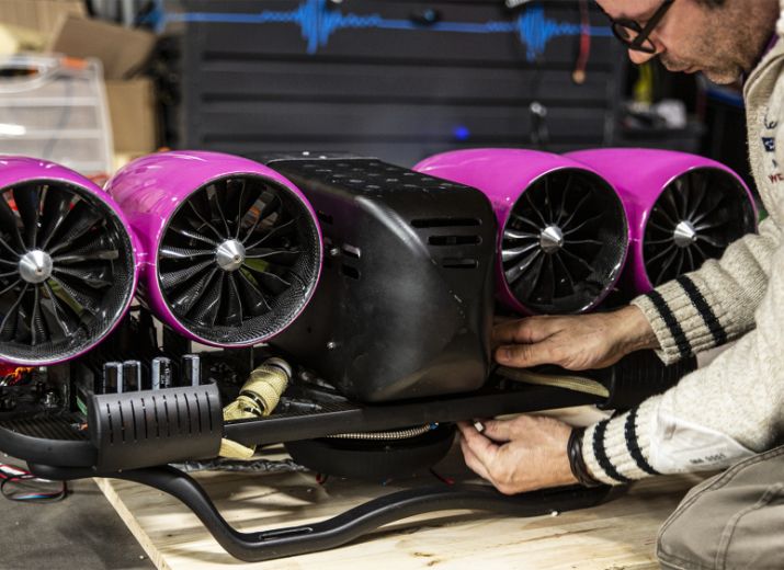 E-Wings: Flying Electric Turbines