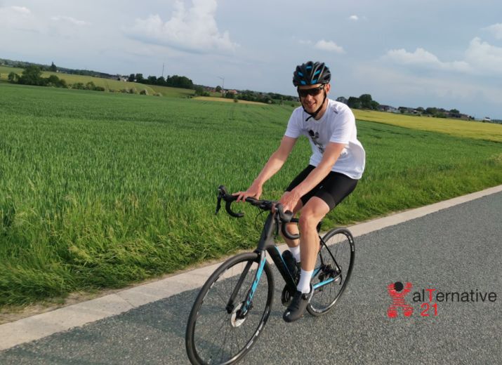Soutenez Julien qui pédale 1100 km autour de la France pour défendre une société "handicap inclus"