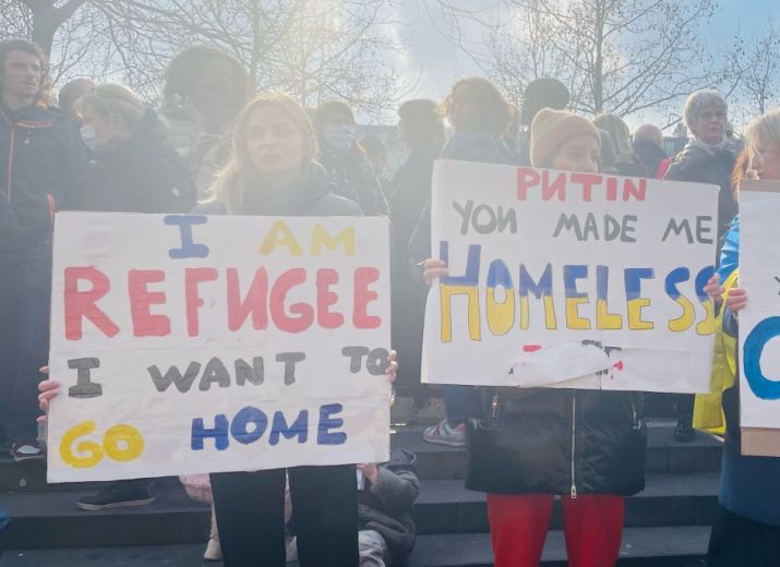 Help refugees (Elena, Alla, Agatha)