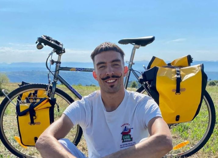 Pour qu' Antonin et sa moustache réalise le voyage de ses rêves