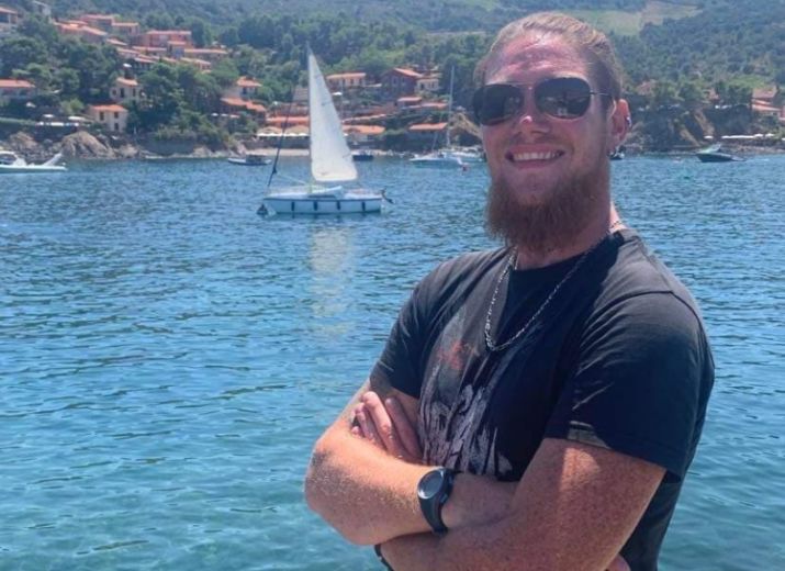 Aidez un aide soignant à devenir capitaine