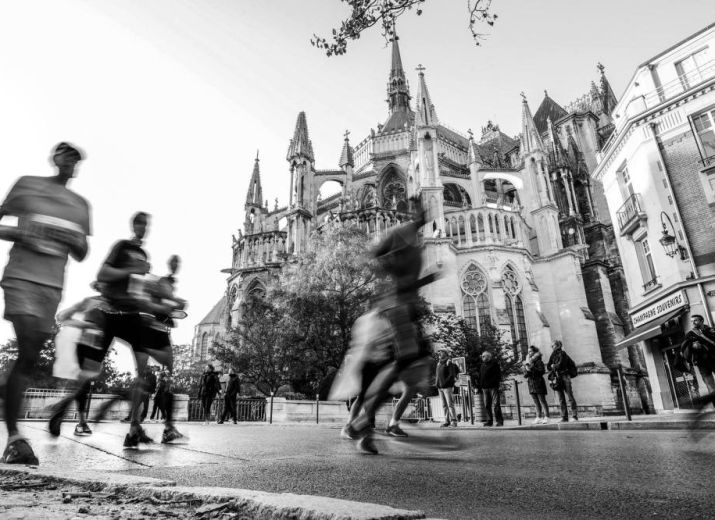 Courir le marathon de Reims 2022 pour l'ANHET