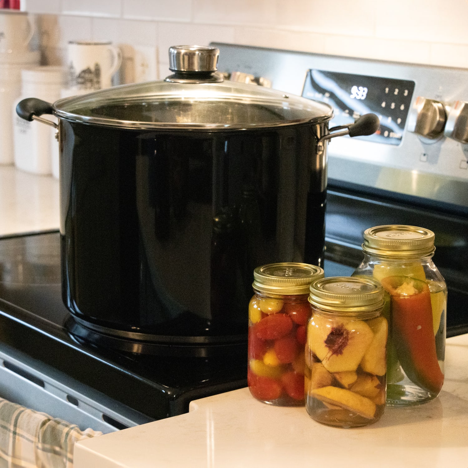 Lehman's 21.5-Quart Stainless Steel Water Bath Canner with Pressure Gauge - Picture 12 of 22
