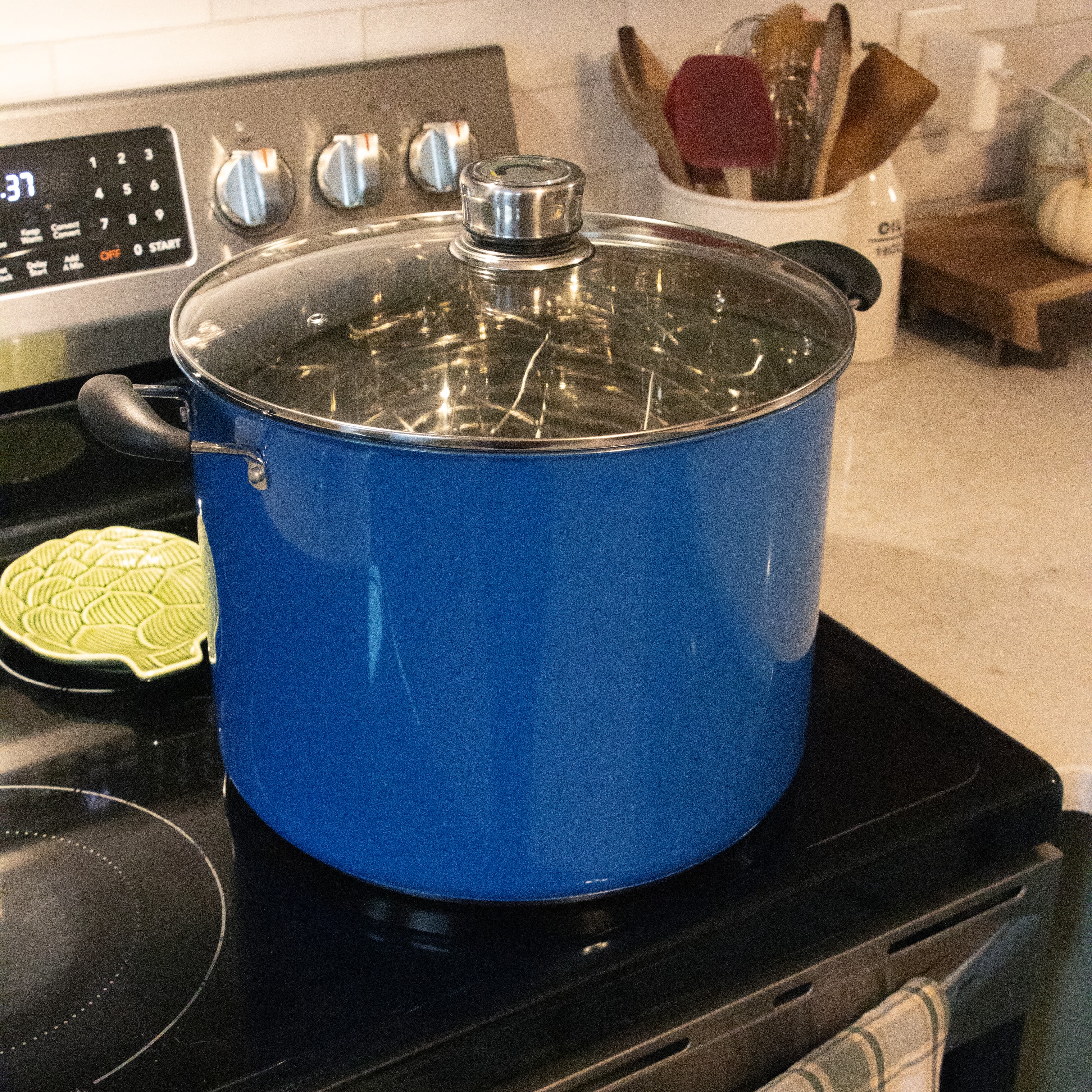 Lehman's 21.5-Quart Stainless Steel Water Bath Canner with Pressure Gauge - Picture 19 of 22