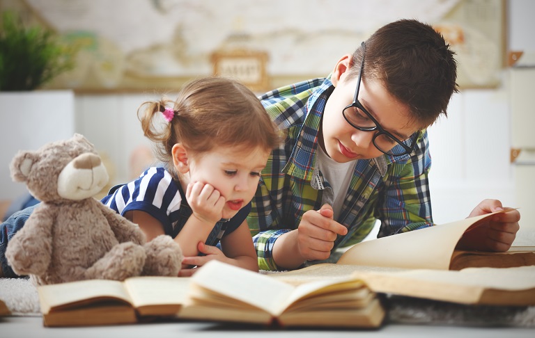 children reading